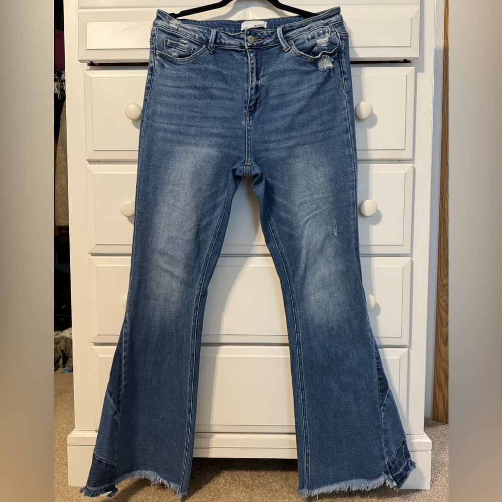 Vervet high rise denim patch insert flare jeans 70’s style 31